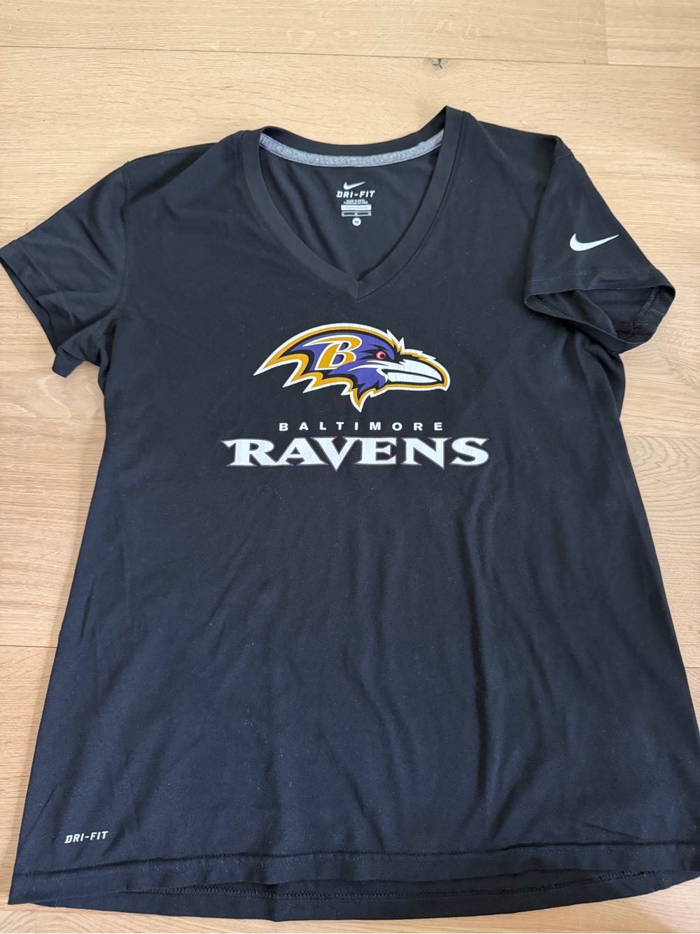 Nike Baltimore Ravens NFL Dri-FIT V-Neck Shirt Women’s M